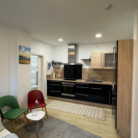 Near Holstentor Modern Apartment Near The Center With Wifi Lübeck Exteriör bild
